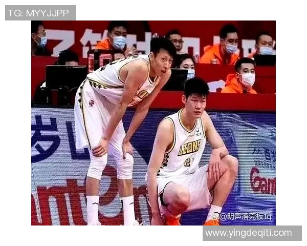 深圳篮球队的默契配合与战术创新探讨