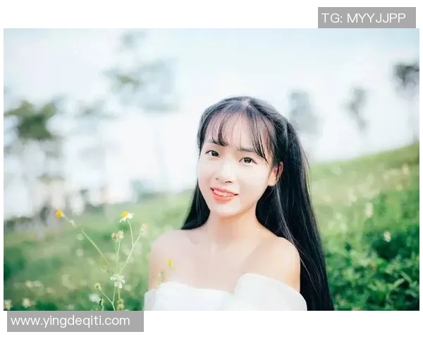 温柔如风的足球明星头像女展现运动与优雅的完美结合